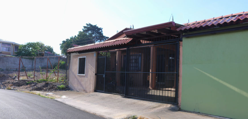 Casa en San Rafael de Oreamuno Cartago